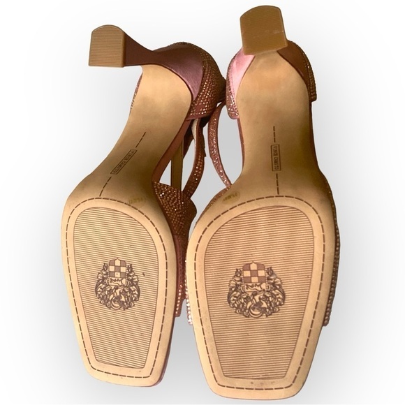 VINCE CAMUTO NWOT Sparkling Rosay Amethyst Silk Wide Stiletto Heel Barbi… - Picture 2 of 8